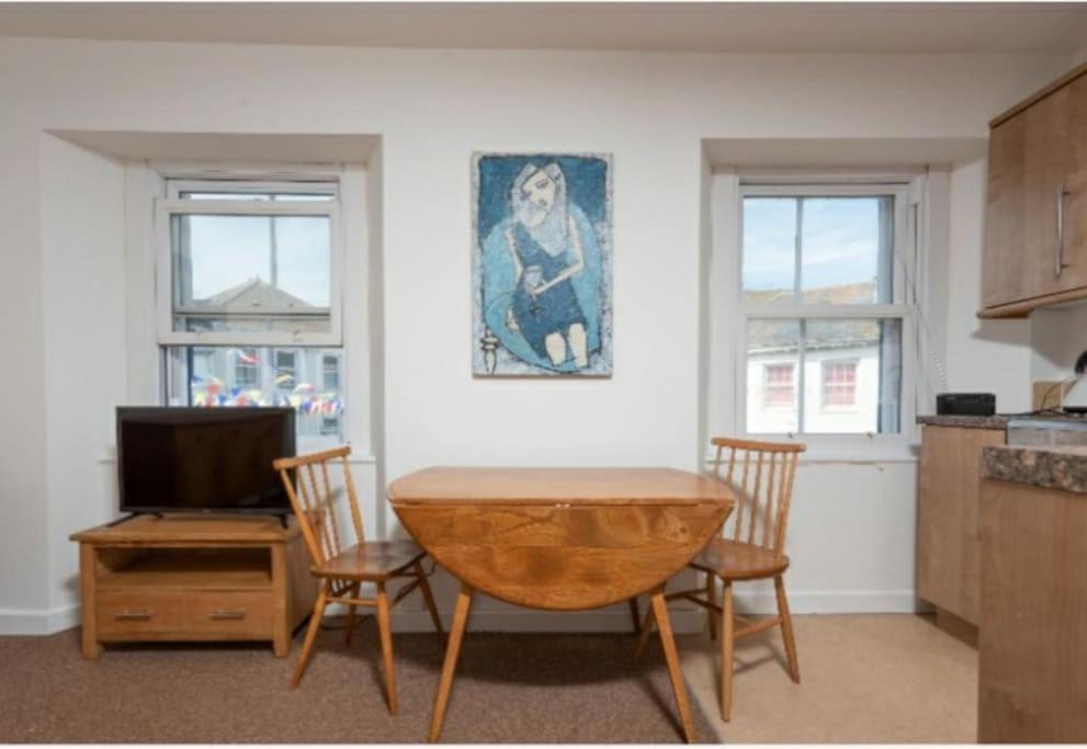 Beautiful And Bright !! Town/Harbour Apartment #2 Penzance Extérieur photo