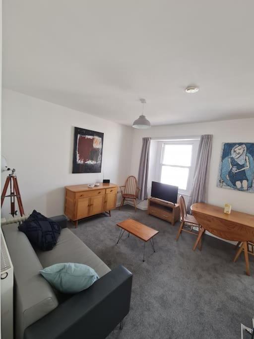 Beautiful And Bright !! Town/Harbour Apartment #2 Penzance Extérieur photo